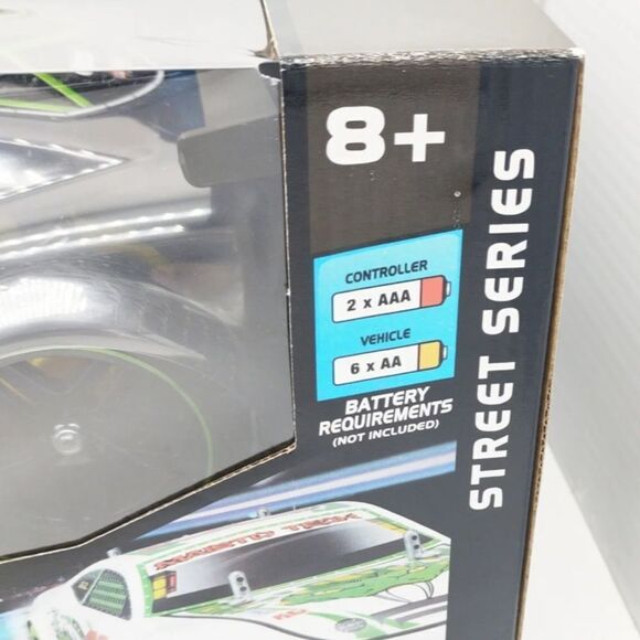 Walgreens Exclusive Maisto Tech R/C Electronics Express Lane Remote Control Car - Picture 7 of 8